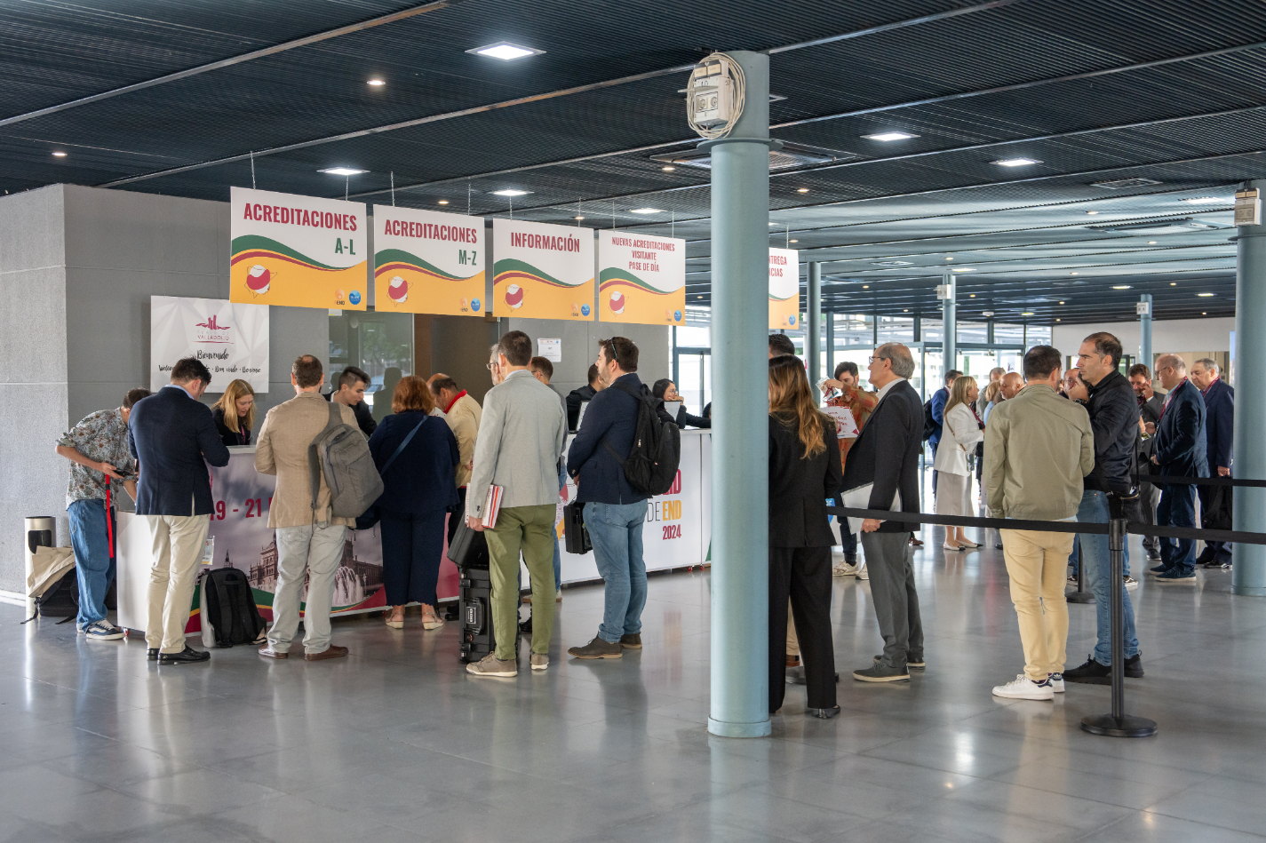 Acreditaciones y acceso de asistentes